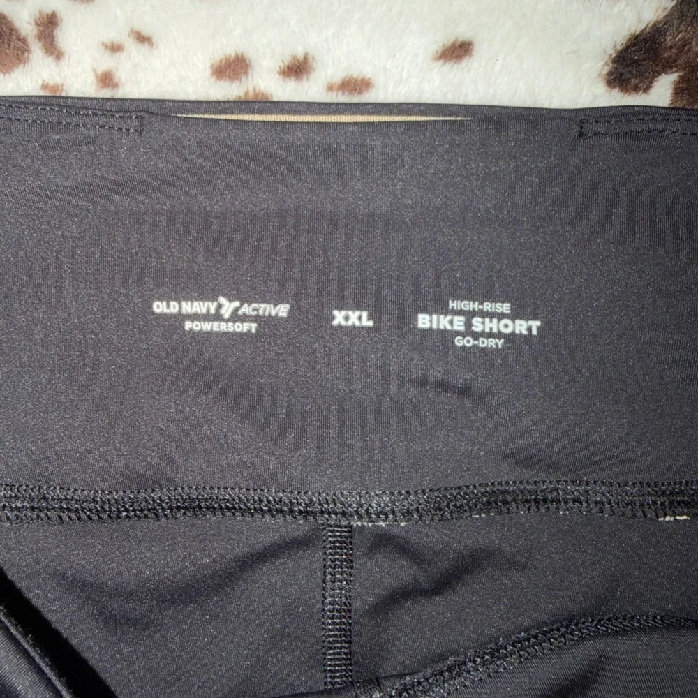 Old Navy Bike Shorts Womens XXL Black Powersoft High Rise Go-Dry Athletic Sporty